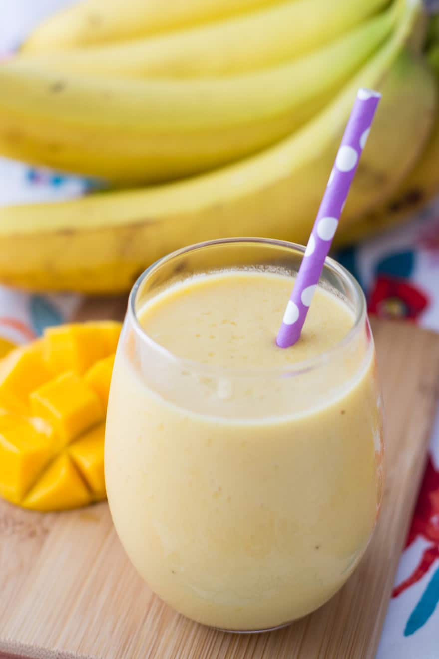4 Ingredient Mango Banana Smoothie - A Healthy Tropical Drink