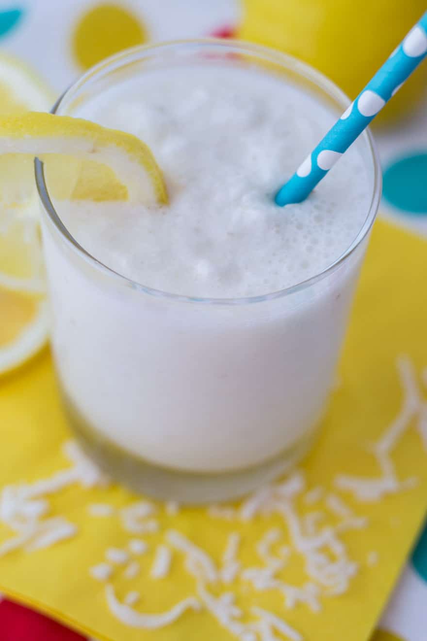 Tart and Refreshing Lemon Coconut Smoothie