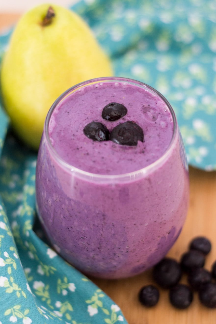 Blueberry Pear Smoothies for Breakfast