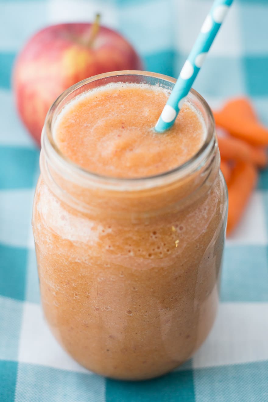 Our carrot apple ginger smoothie is spicy, delicious, and so good for you! It's perfect for an autumn or winter snack.