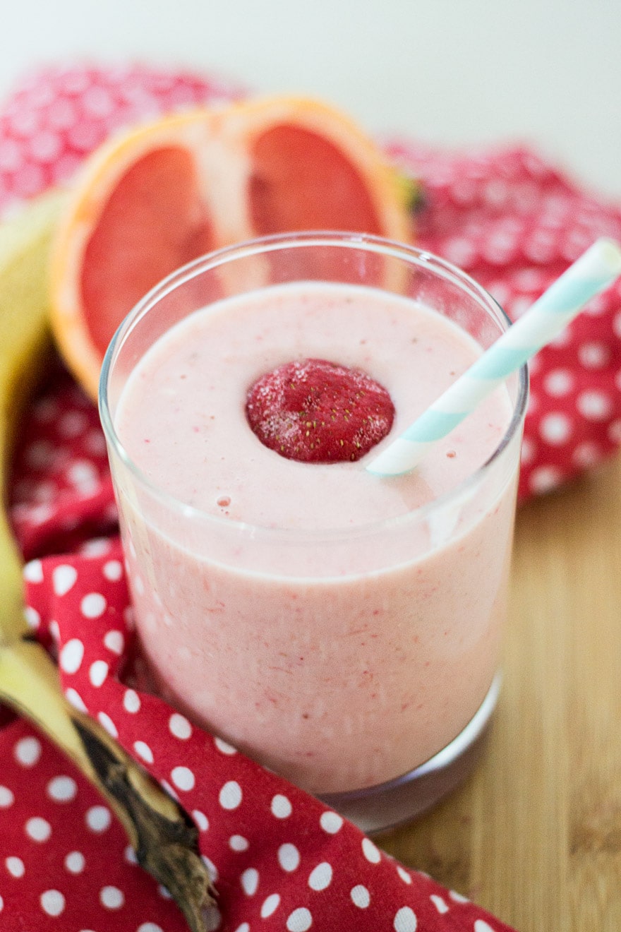 Yummy Strawberry Grapefruit Smoothie