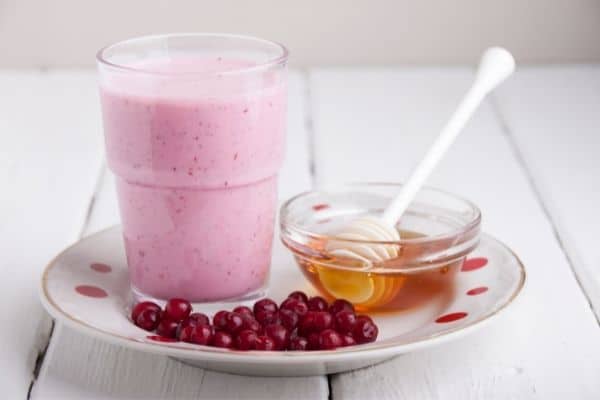 add honey to sweeten a smoothie