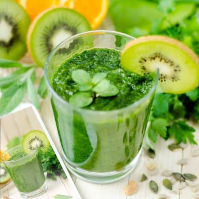 Sipping on Health: The Amazing Benefits of Adding Parsley to Smoothies